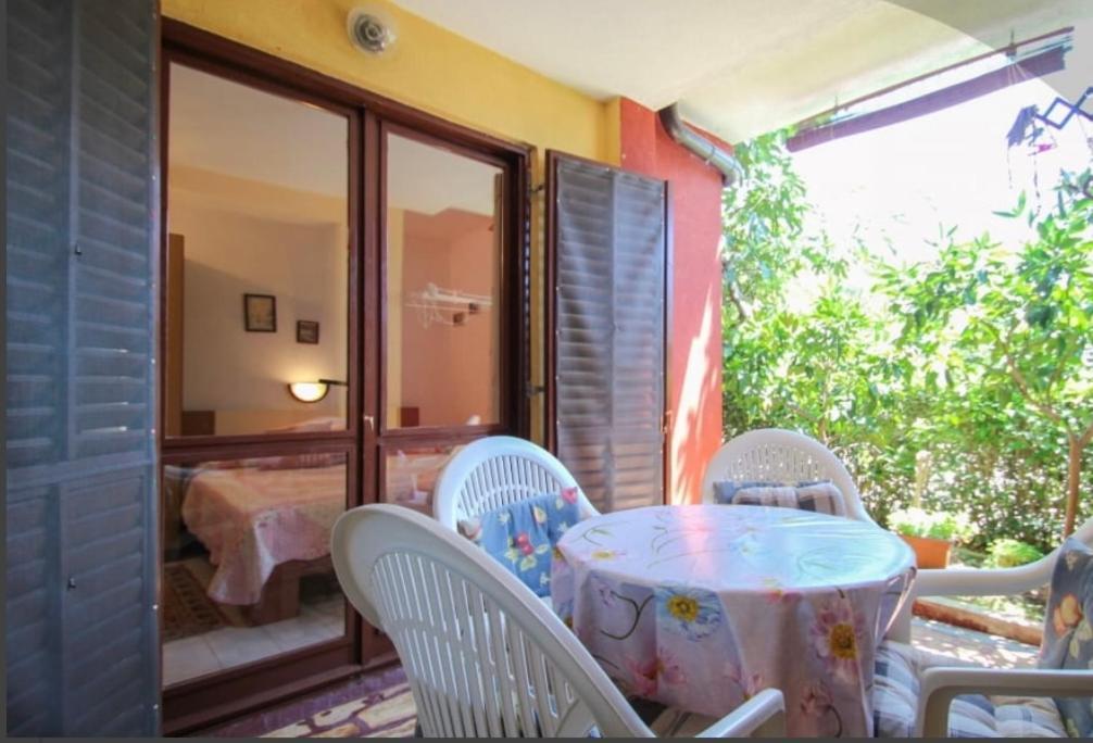 Valentina Apartment Novigrad  Luaran gambar